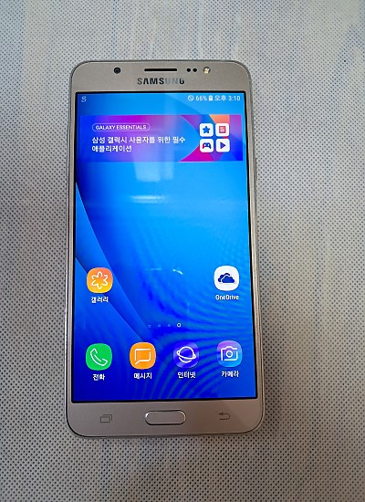 갤럭시 J7 2016