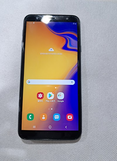 갤럭시 J4+